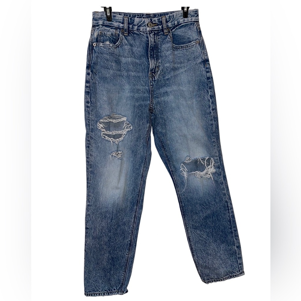 American Eagle Ripped Curvy Mom Jeans
